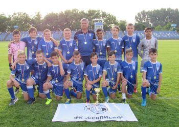 Момчетата на Дойчев триумфираха като шампиони в първенството на Футбол 9