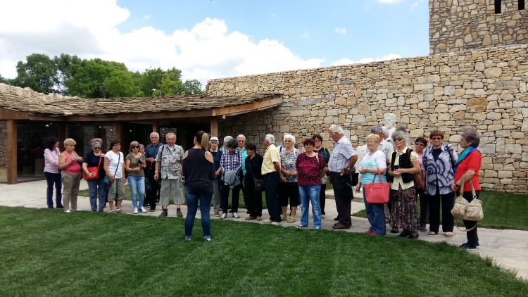 Пенсионери посетиха Мадарския конник и първата българска столица Плиска