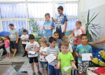 28 плувци мериха сили в първото състезание по скоростно плуване