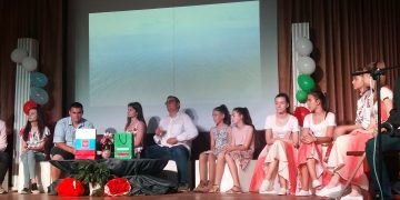 Шоу на руския език посветиха гимназисти