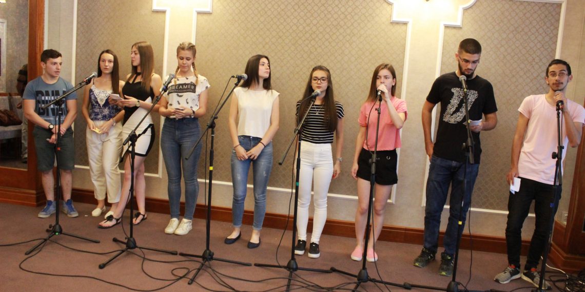 46 курсисти-отличници на езиков център “Видима” с награди – летни лагери в Англия и Боровец