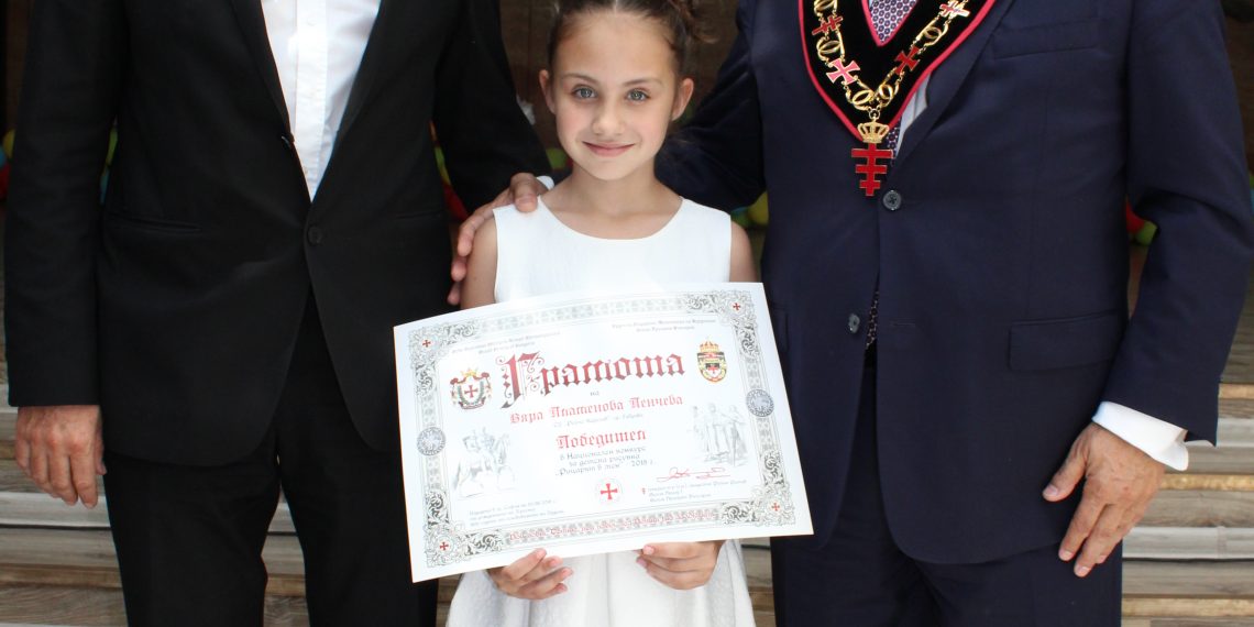 Богомил Петков награди наши деца, отличени в конкурси на тамплиерите