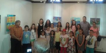 Приказният свят на детското въображение – в изложбата на школа “ВВ-Арт”