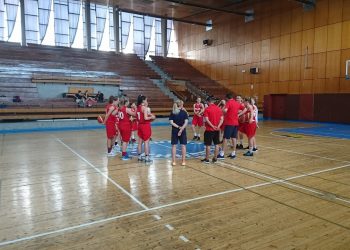 Националният отбор девойки по баскетбол е на двуседмичен лагер в Севлиево