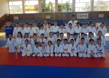 Джудистите на “Раковски” тренираха на лагер в Троян