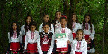 Трета награда за група “Настроение” от Добромирка в конкурса “Заблеяло ми агънце”