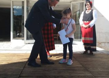 Стефани и Тереза – с отличия от Балканския събор за българска песен