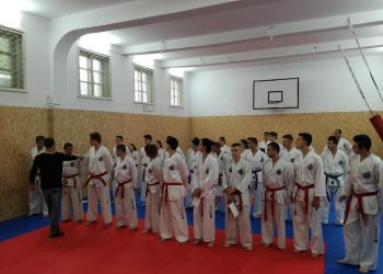 Таекуондо бойците държаха изпити за степени