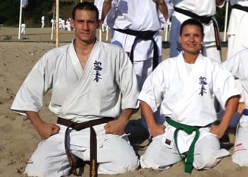 Тодор Тодоров и Ирена Трифонова защитиха  по-високи степени по карате