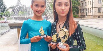 Звездни отличия за Кристина Неделчева и Гала Ботева от фестивала “Звезден път”