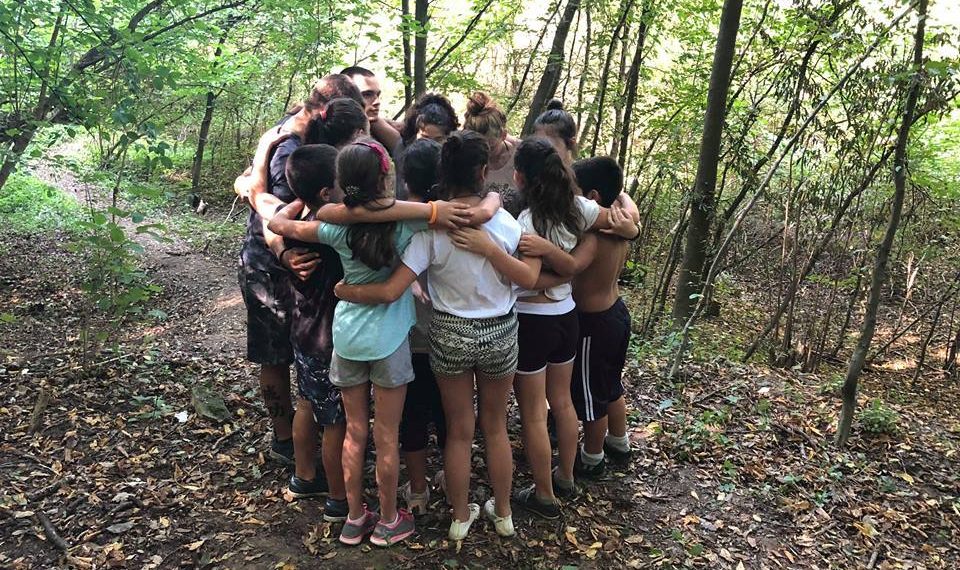 На палатки с “Път към приключението” – забавление, образование и предизвикателства на открито