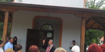 В Крушево отслужиха водосвет и раздадоха курбан за здраве