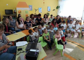 Световния ден на оралното здраве отбелязаха в ДГ “Мечо Пух” в Петко Славейков