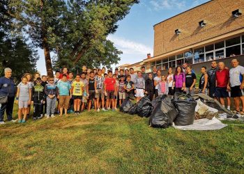 Близо 7 тона отпадъци са почистени в Севлиево