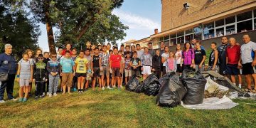 Близо 7 тона отпадъци са почистени в Севлиево