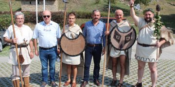 Варвари завзеха средновековния Хоталич