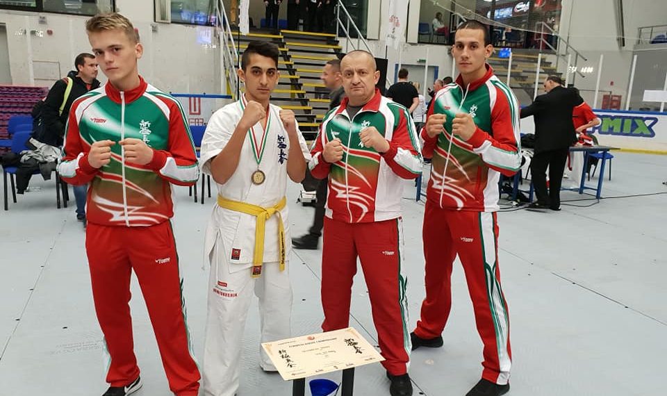 Севдалин Савов е бронзов медалист от Европейското първенство по карате в Унгария