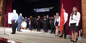 Венец положиха на бюст-паметника на ген. Иван Бъчваров