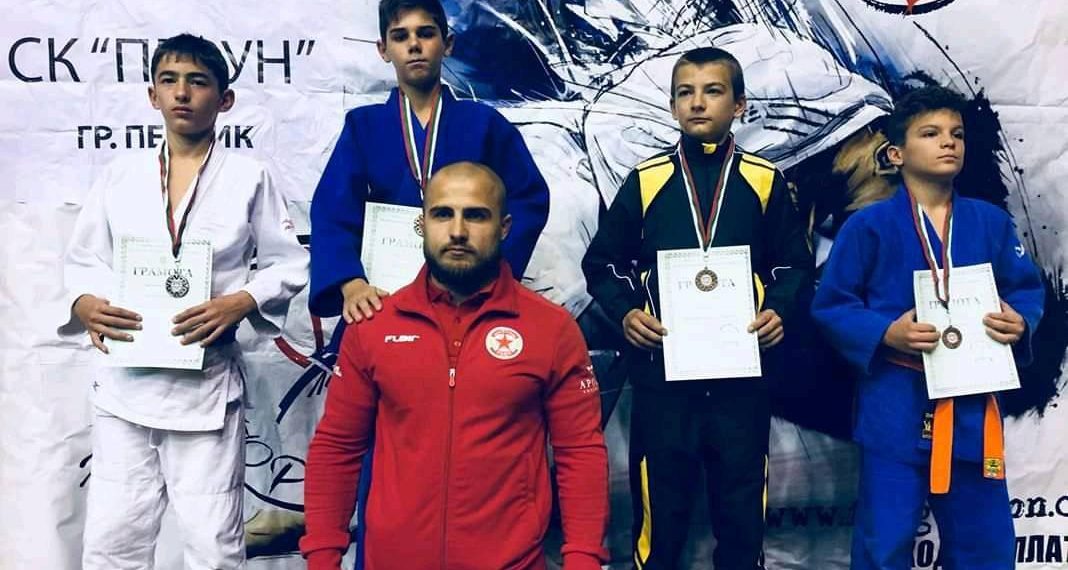 Златен медал в джудото за Радислав Симеонов