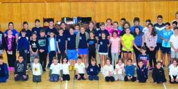 Малки бадминтон надежди мериха сили в Коледен турнир