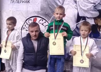 Матвей, Мелиса и Илхан стъпиха на върха в джудото на турнир в Перник