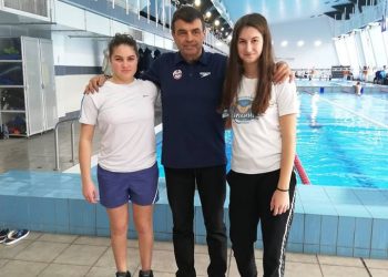 Плувкините Йоанна и Теодора с успехи в зоната на точките на Държавното първенство