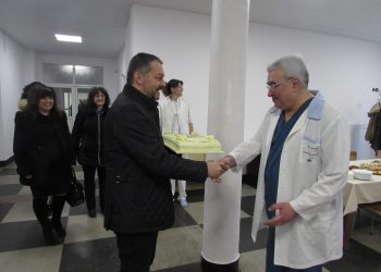 Фетален монитор, аспиратор, нов компютър и ремонт дариха на АГО за Бабинден