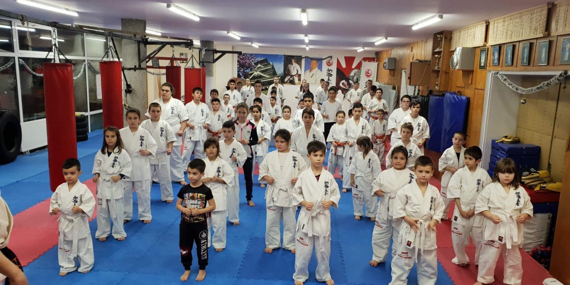 Каратистите издържаха изпит за технически степени и изпратиха една успешна спортно-състезателна година