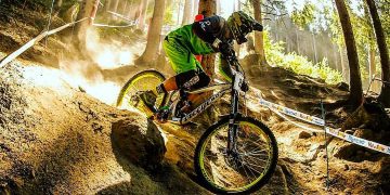 Стивиан Гатев – първият шампион по даунхил на три морета, е готов за нови успехи през сезон 2019