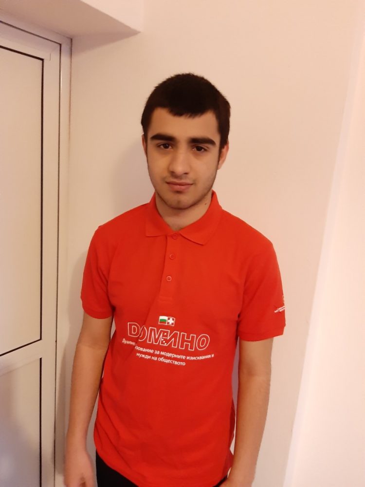 Евгени Генов:”Практическото обучение ми дава уверението, че правилно съм избрал професията си”