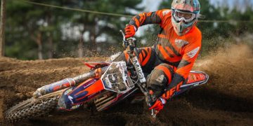 Халми и Печето стартират в Световния шампионат по мотокрос