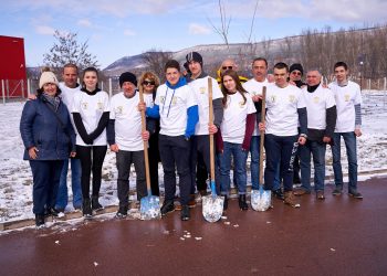 Ротари и Интеракт засадиха дръвчета в парк “Казармите”