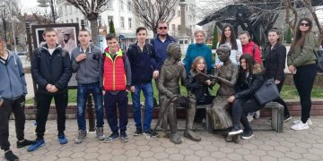 Проведе се открит урок за ученици на тема “Пенчо Славейков – модерният поет”