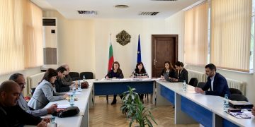 След дълги дебати постигнаха съгласие за състав на РИК