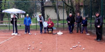 Отличия за параолимпийците от клуб “Алфа” в национално състезание по петанк
