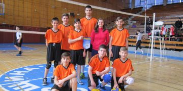 Волейболният отбор на ОУ “Стефан Пешев” стана областен първенец
