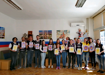 Блестящо представяне на наши певци, танцьори и рецитатори в “Пусть всегда будет солнце!”