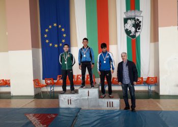 Сали Сашев е отново на върха в борбата