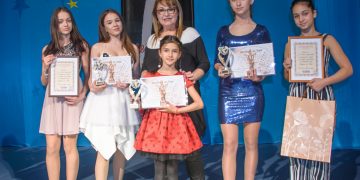 Седем награди от националния конкурс “Звездици за Лора” за Upstream Voices