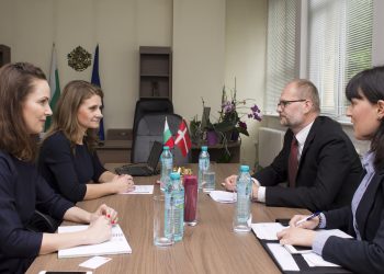 Датският посланик впечатлен от развитието на региона