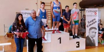 Злато и приз за най-резултатен състезател за бореца Юнай Нуриев