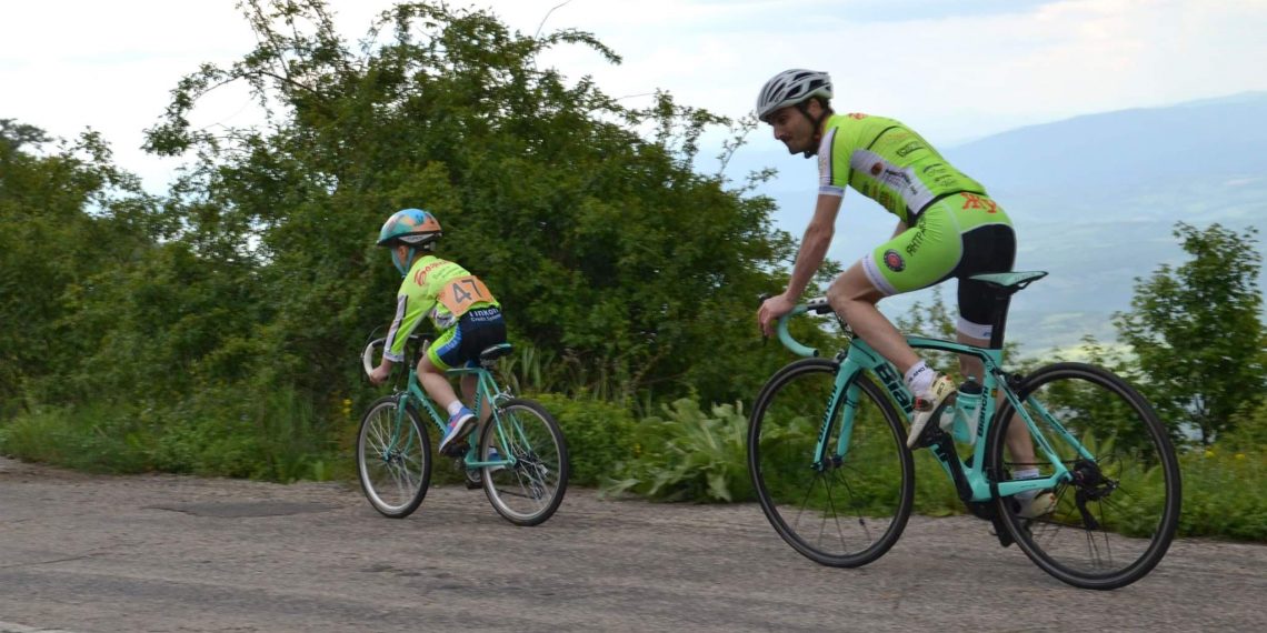 Сребърен медал за 6-годишния колоездач Николай Мичев от Купа “Враца”