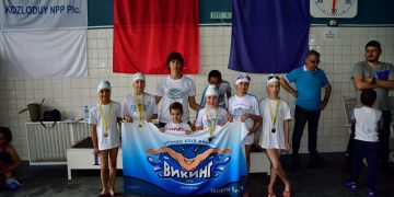 Куп медали и щафетно сребърно отличие за най-малките златни рибки