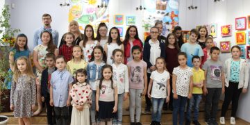 Приказни слънца изгряха в галерия “Видима”