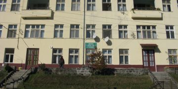 Местят Дома за стари хора от Стоките в града