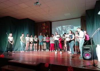 The camp fire беше темата на Английско шоу 2019