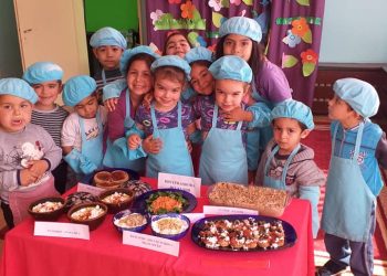 Малчуганите от детската градина в с. Кормянско готвиха интернационална кухня