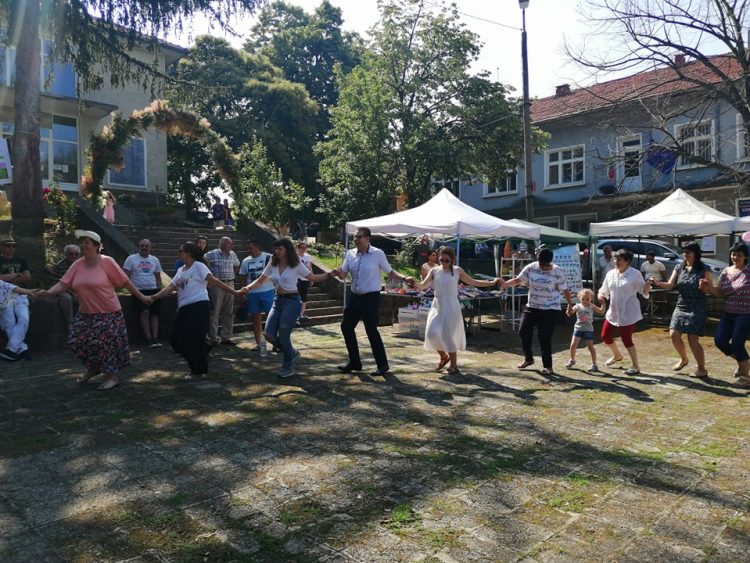 Парчета от едно вълшебство, наречено Фестивал на билките 2019 в с. Младен