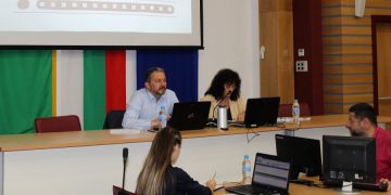 ОбС заседава за последно преди ваканцията