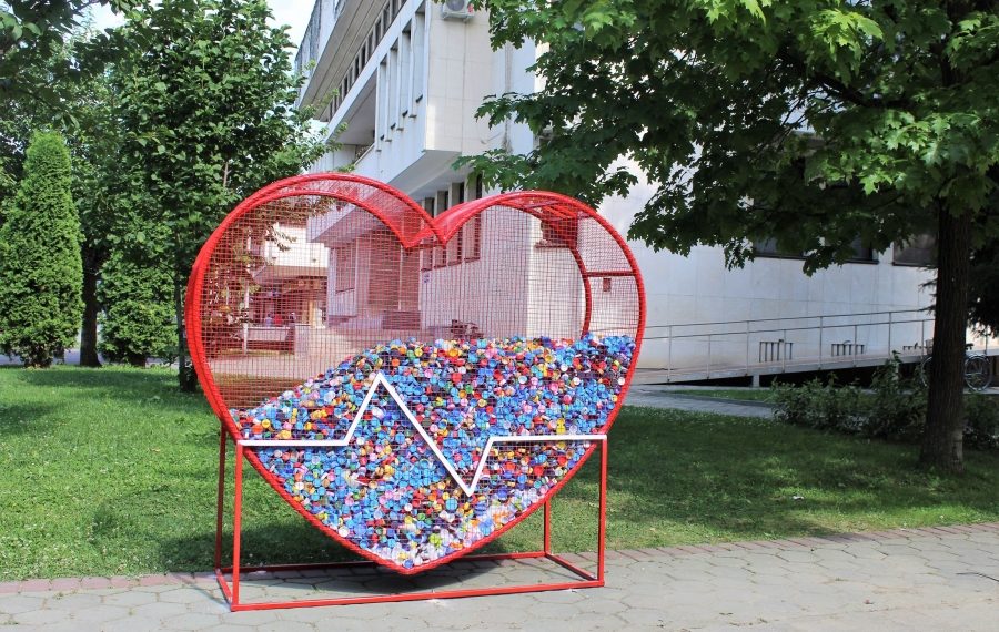 Община Севлиево и Младежки център-Севлиево прегърнаха идеята на кампанията „Капачки за бъдеще“